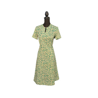 Forever Young Brand 60s Green White & Beige Flowers Day Dress - Size L/XL