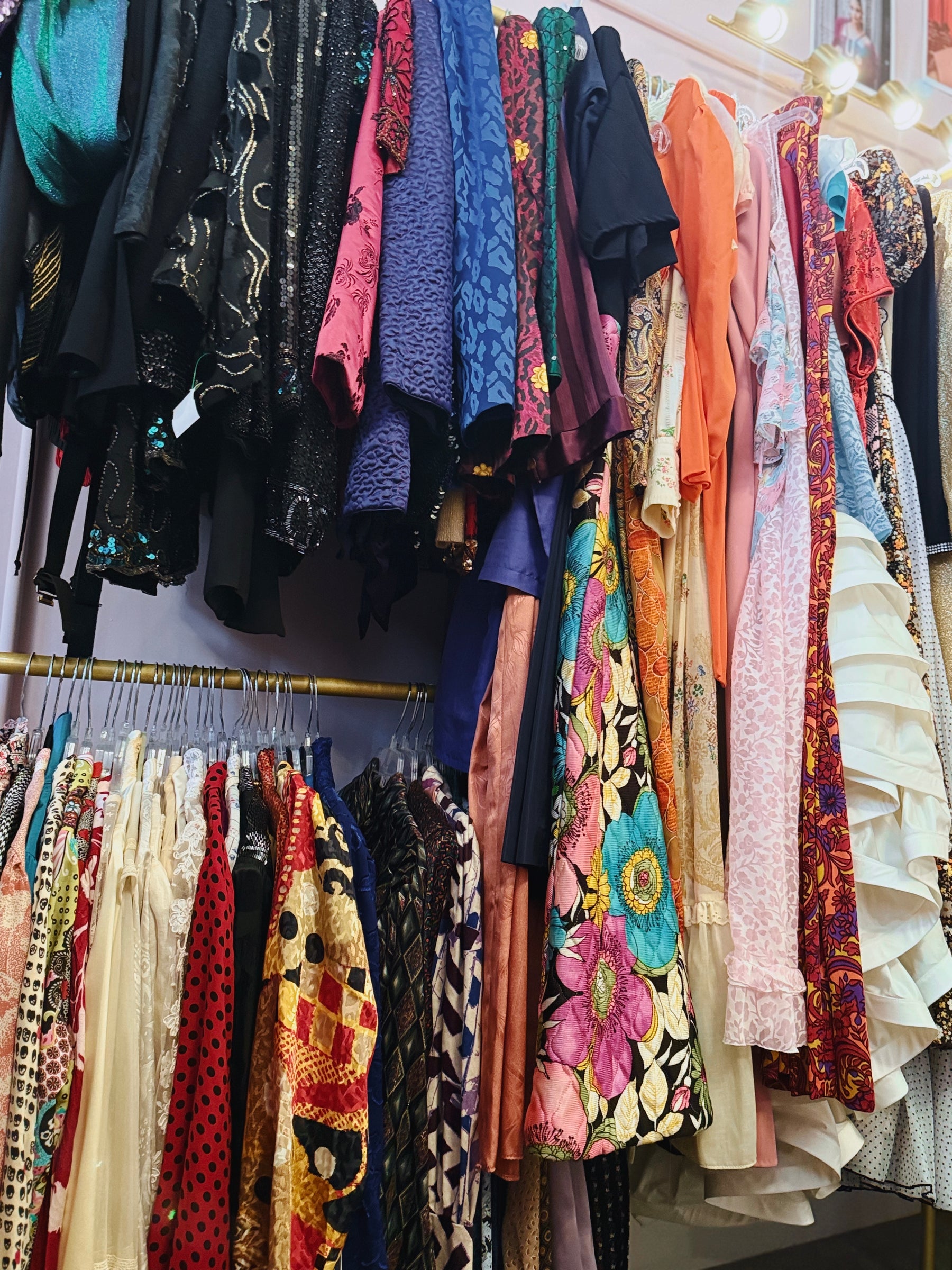 Inside 2 Earthy Mamas boutique