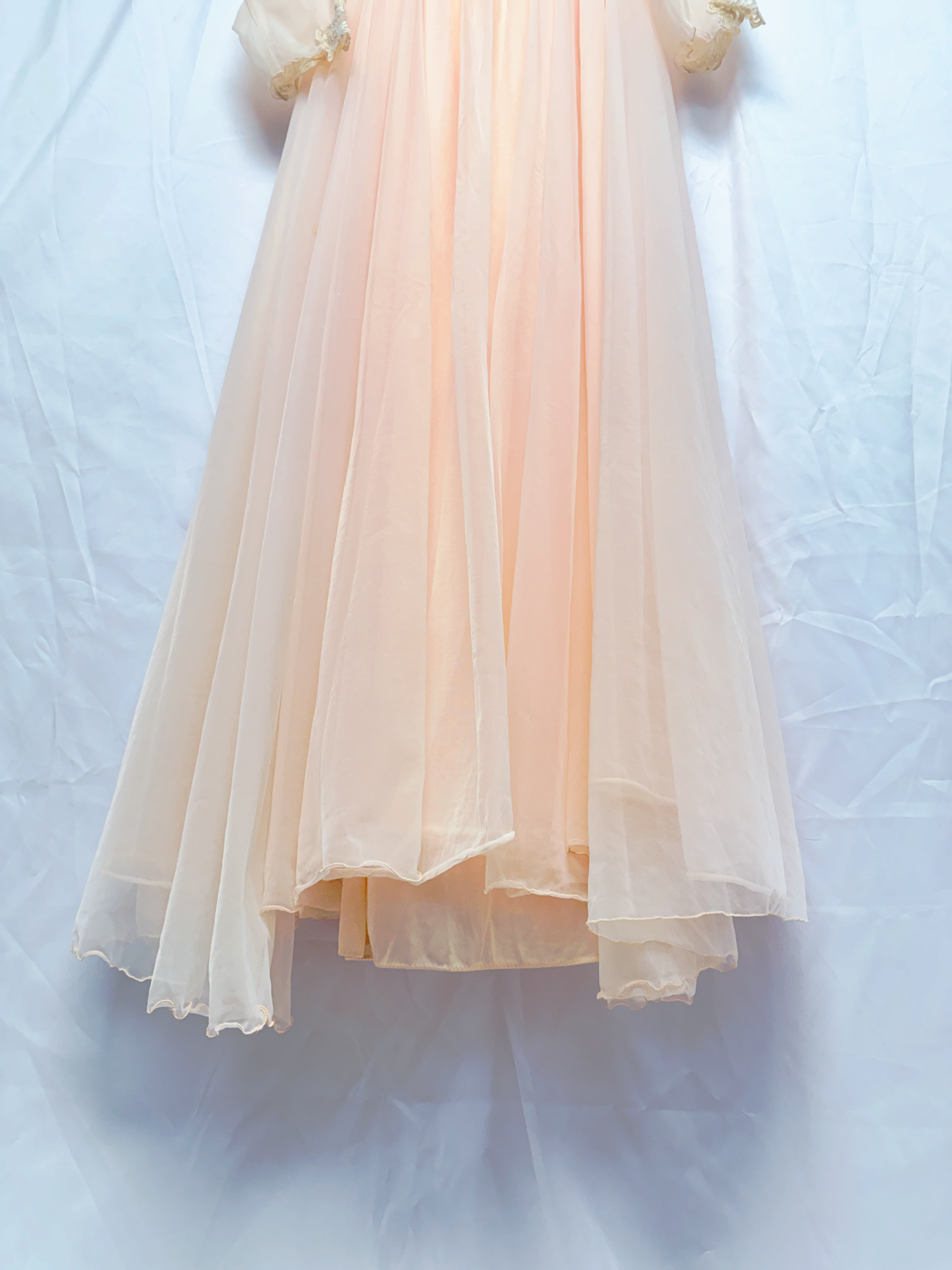 1960s Peach Nylon Lace Boudoir Peignoir Set – Size M