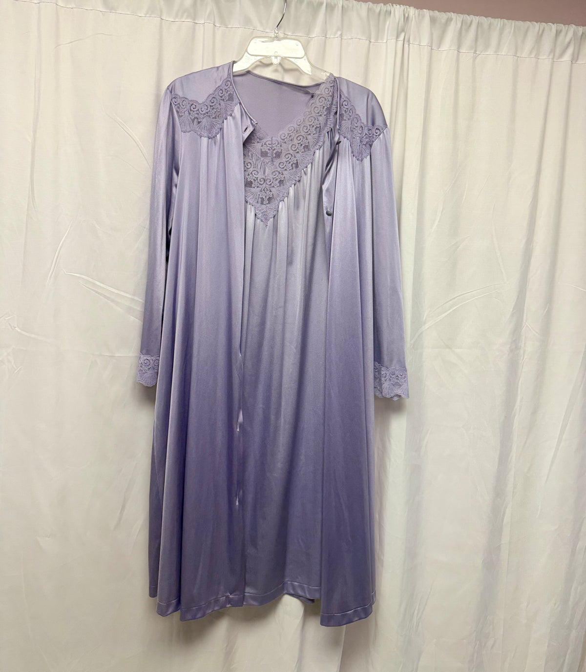1960s Lavender Purple Nylon Nightgown & Robe Set by Vanity Fair – Size XL