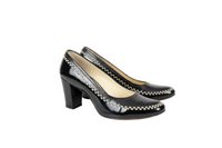 Vintage Saks Fifth Avenue Black Leather Pumps - Size 7