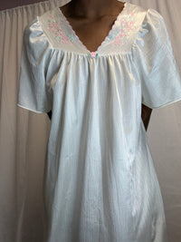 Ivory Embroidered Sleep Gown with Flutter Sleeves – Size 3X