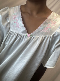 Ivory Embroidered Sleep Gown with Flutter Sleeves – Size 3X