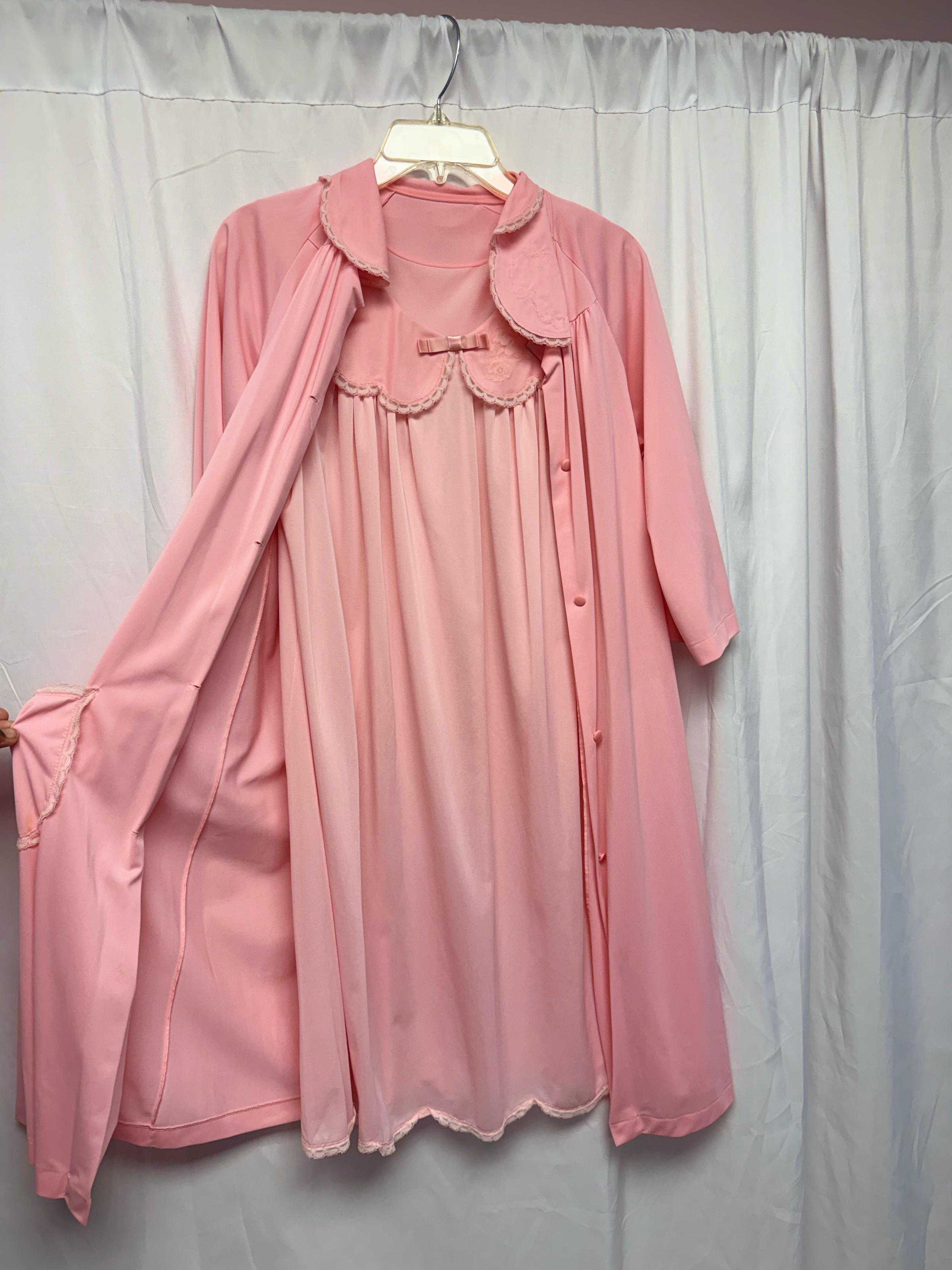 Soft Pink Nylon Bow Detail Nightgown and Robe Peignoir Set Boudoir Sleepwear - Size L