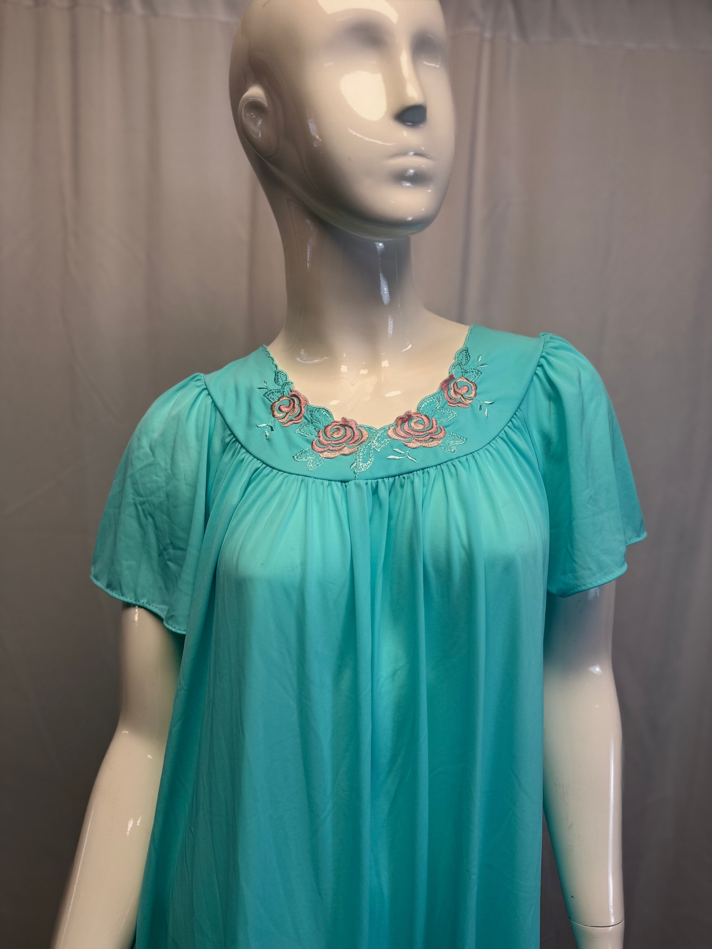 Vintage Aquamarine Embroidered Nylon Nightgown by Miss Elaine – Size M